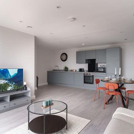 Fantastic 3 Bedroom Manchester Apartment Экстерьер фото