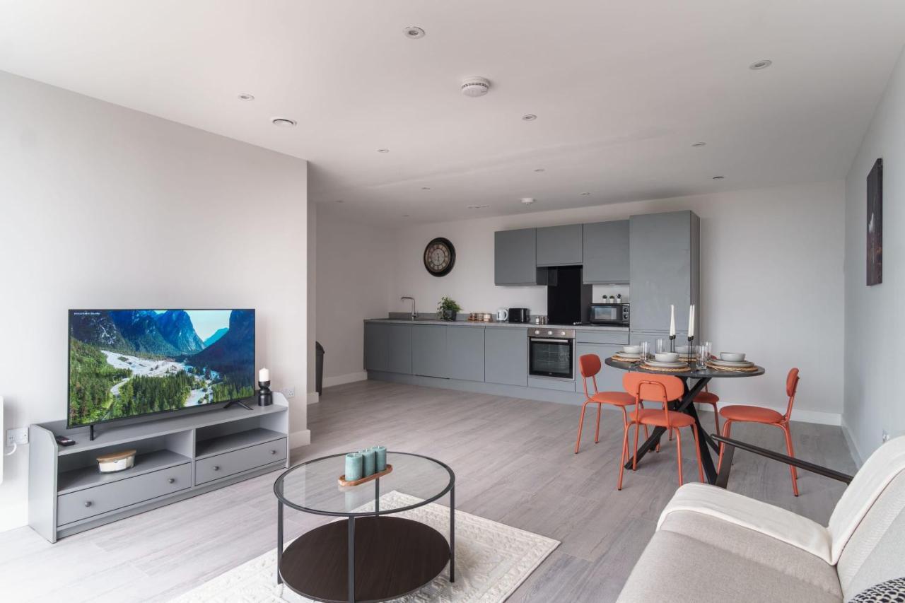 Fantastic 3 Bedroom Manchester Apartment Экстерьер фото