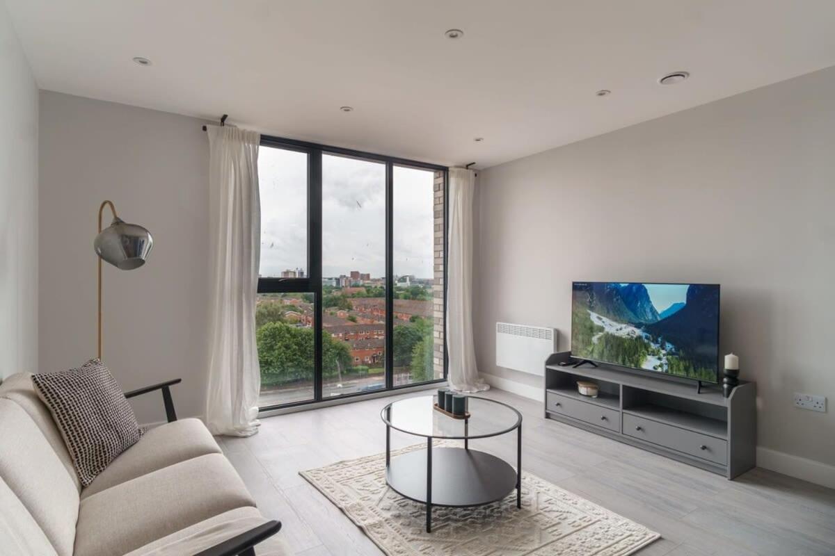 Fantastic 3 Bedroom Manchester Apartment Экстерьер фото